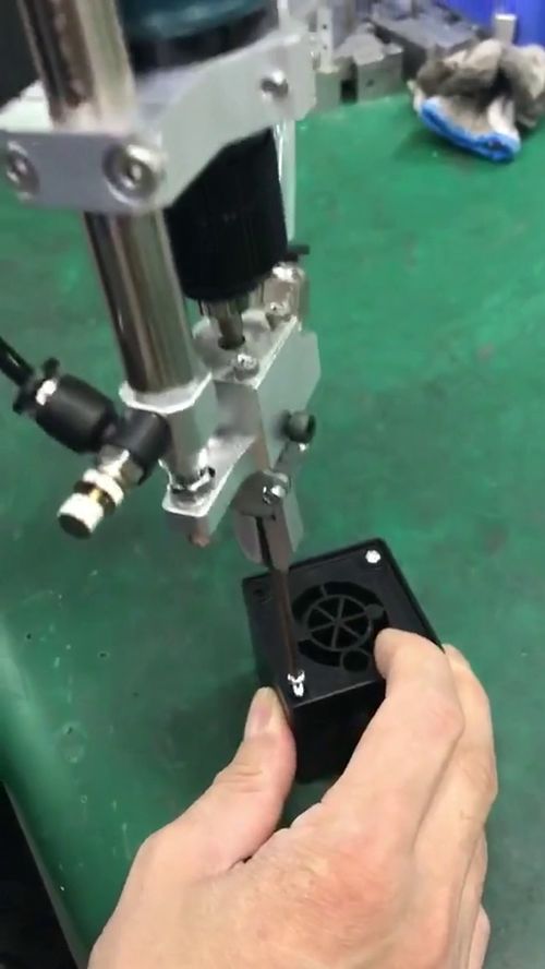 為了方便給工廠研究的機器,機器賣的比產品都快,都是主播來買的